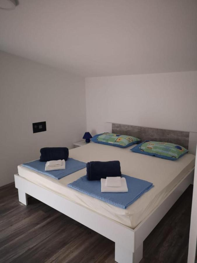 Apartments Tara Razanac Bagian luar foto